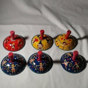 Kirchhof New Year Eve Noise Makers